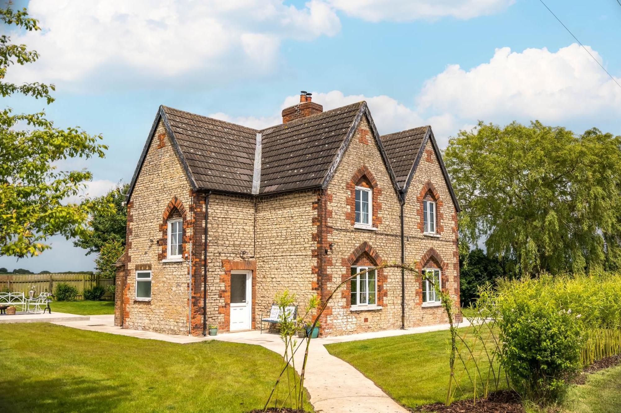 Large Country Cottage, Sleeps 8 - Spa Facilities, Garden Bar, Catering Services, Free Parking, Nature Reserve, Hen Parties Scunthorpe Bagian luar foto
