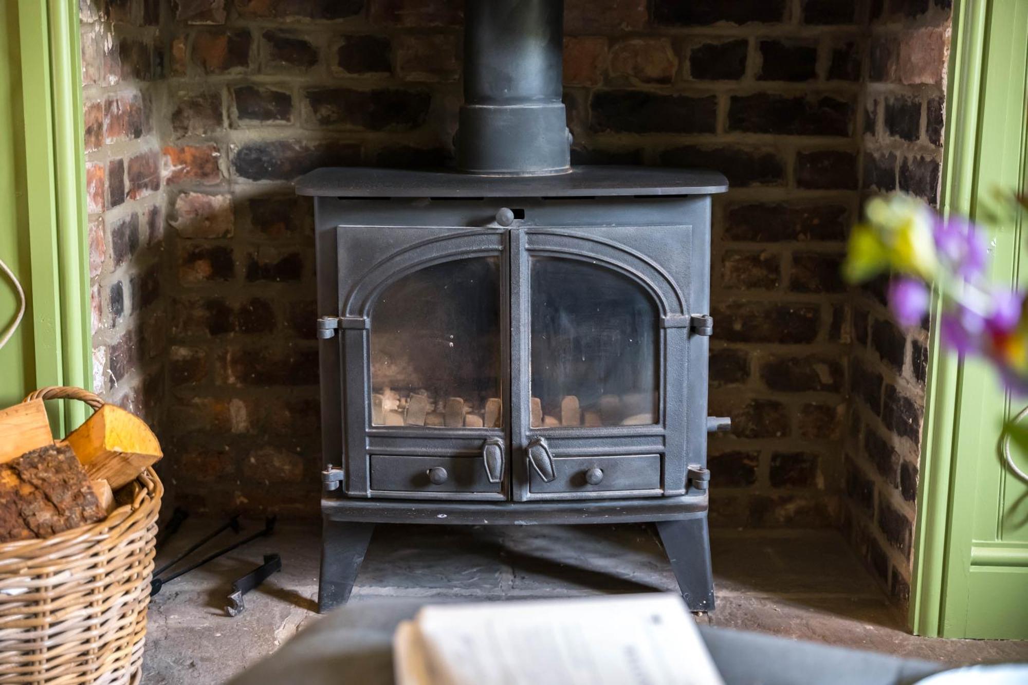 Large Country Cottage, Sleeps 8 - Spa Facilities, Garden Bar, Catering Services, Free Parking, Nature Reserve, Hen Parties Scunthorpe Bagian luar foto